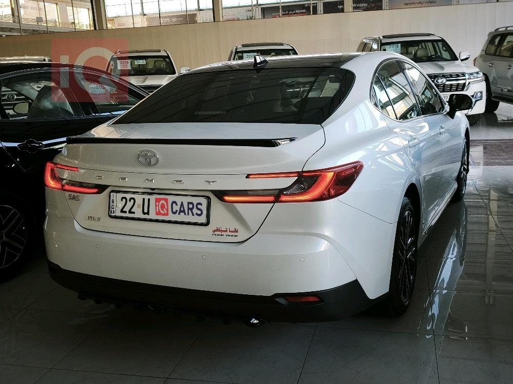 تۆیۆتا کامری